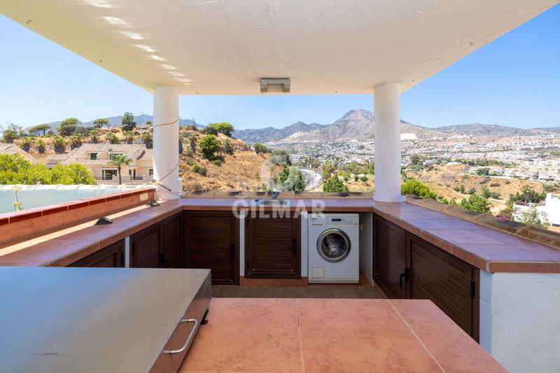 Foto df72ac8d-7f70-4c2a-a56e-b819e544782d. Àtic amb calefacció aparcament piscina a Cortijo Torrequebrada Benalmádena