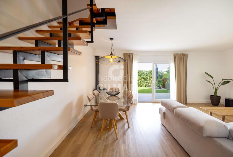 Foto fb491449-51b2-40b5-a8a8-22a0917aad25. Casa pareada y si vivir en la zona más cotizada de la exclusiva reserva del higuerón significara tener una residencia que combina privacidad, e en Benalmádena