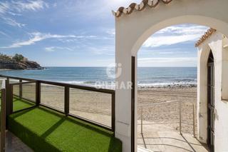 Apartament a Zona Centro Comercial Torrequebrada. Propiedad de lujo única frente al mar con vistas panorámicas y l