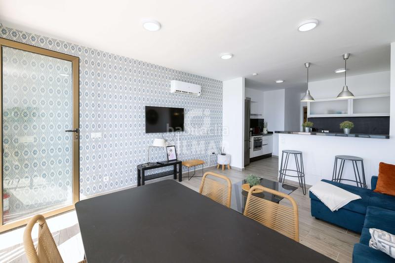 Foto 0db6897a-8ae3-4809-bed8-e0239e682b1d. Apartment with heating in Zona Centro Comercial Torrequebrada Benalmádena