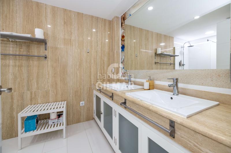 Foto 6e466c91-8c18-461d-89a8-3de3eb38630e. Apartment with heating in Zona Centro Comercial Torrequebrada Benalmádena