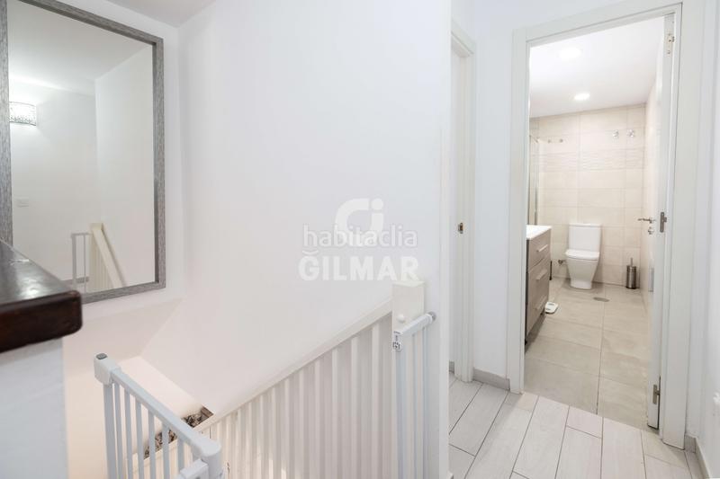 Foto c6ace4b7-f607-4cfb-afb8-98aee62422bc. Casa adossada amb calefacció a Arroyo de la Miel Benalmádena