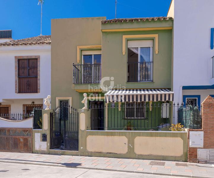 Foto 5e6680bf-4bbb-40a9-bb0a-27b4587065eb. Casa adossada amb piscina a Los Boliches Fuengirola