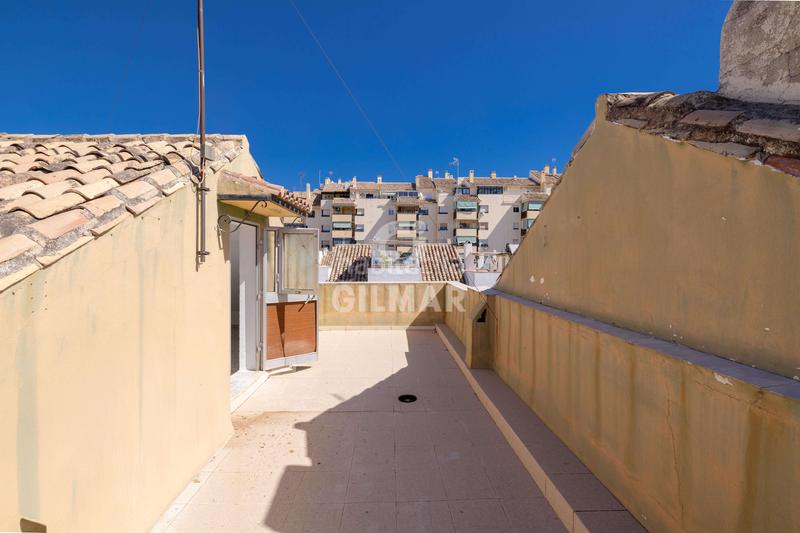 Foto 830483bd-5541-48f9-9d66-81734eca6f66. Casa adossada amb piscina a Los Boliches Fuengirola