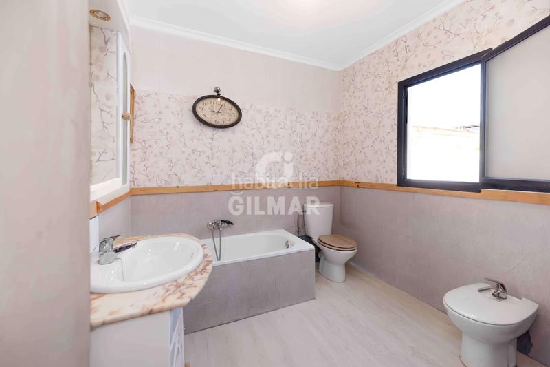 Foto 766f26d5-dbc4-447a-a3ec-1eac13545b8a. Casa adossada amb calefacció a Arroyo de la Miel Benalmádena