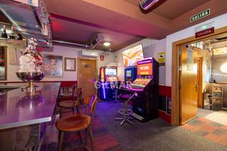 Local commercial à Montemar. En venta magnífico local en funcionamiento de 257 m en una de la