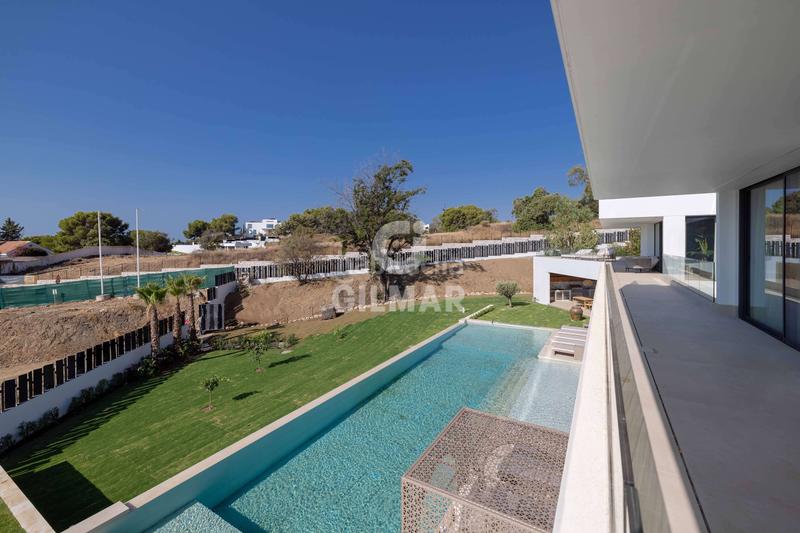 Foto 23a981f2-b99a-4319-8bf8-aa4806443bfc. Chalet with heating parking pool in La Capellanía - El Higuerón Benalmádena