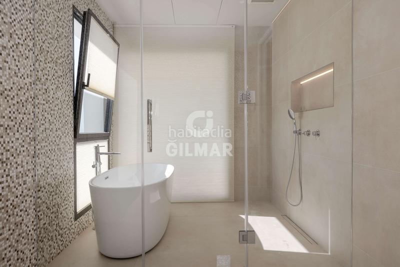 Foto 5e1504ee-d157-4615-b3cb-6ca81d04d814. Chalet with heating parking pool in La Capellanía - El Higuerón Benalmádena