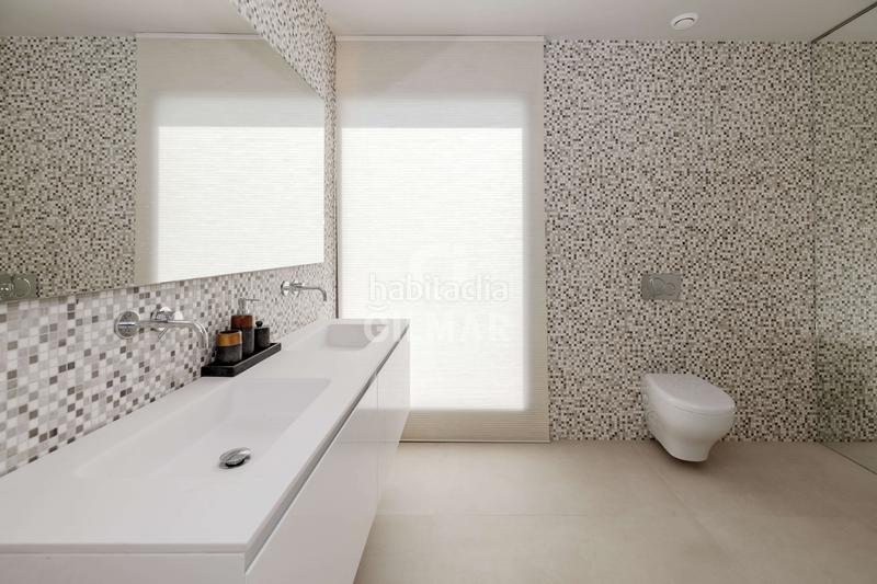 Foto f033f099-6dda-4689-bbf9-1864f2cc73f1. Chalet with heating parking pool in La Capellanía - El Higuerón Benalmádena