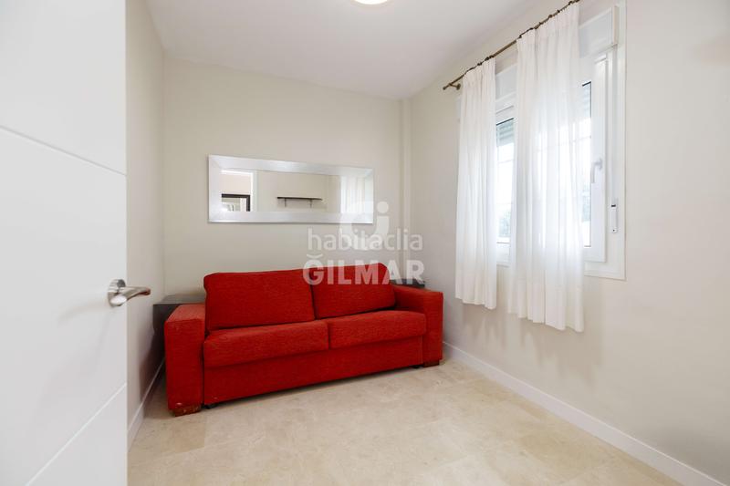 Foto 33f71d06-6527-4a7d-8c1a-aa5b4c5fcb0d. Casa aparellada amb calefacció aparcament piscina a Torremolinos