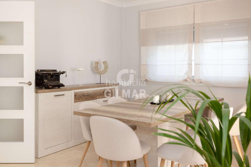 Foto 37fe05bc-8b38-4208-94b6-140d4d351b59. Casa aparellada amb calefacció aparcament piscina a Torremolinos