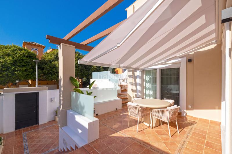 Foto 3f57919f-31fd-4983-b8c1-ed8252d72373. Casa aparellada amb calefacció aparcament piscina a Torremolinos