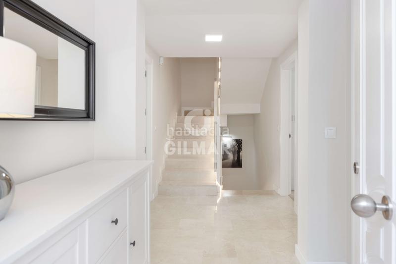 Foto 59067ed8-11bf-4d1e-a4cb-deda080e9d2a. Casa aparellada amb calefacció aparcament piscina a Torremolinos