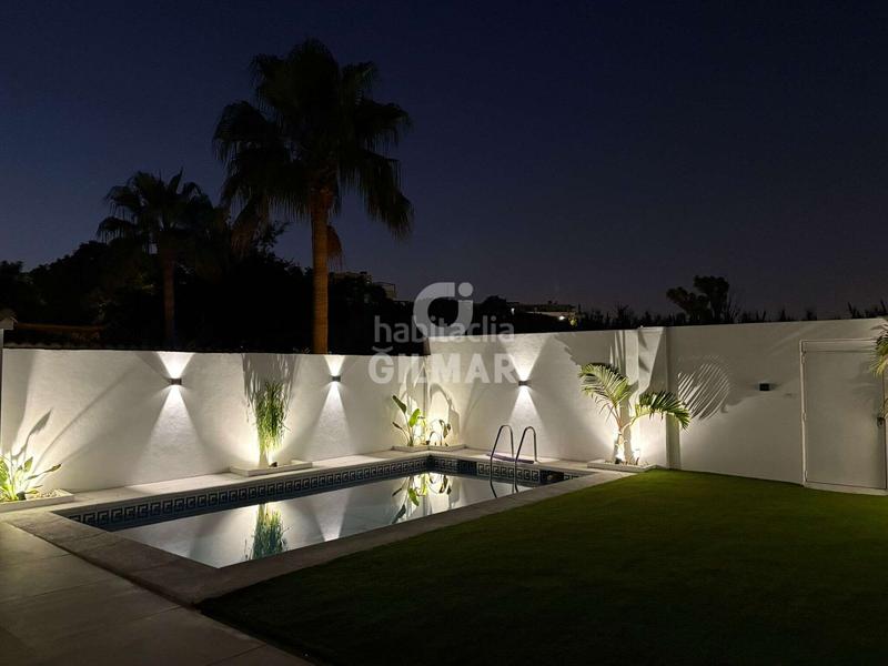 Foto 60a74251-3b5e-4059-b426-337e035e5d2b. Casa aparellada amb calefacció aparcament piscina a Torremolinos