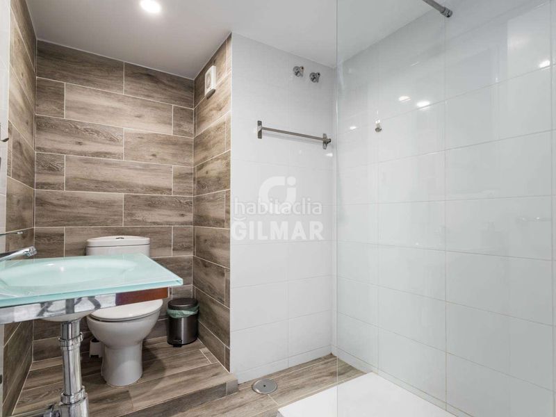 Foto 8b11d6fe-5251-4fab-b9e6-9bbf3969fb3d. Pis amb calefacció a Puerto Deportivo Fuengirola