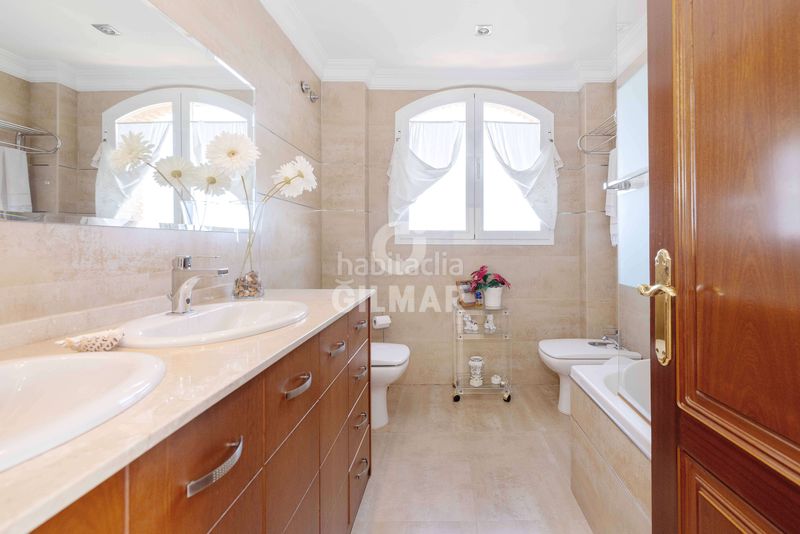 Foto 14292df6-aa56-42c2-a1c9-aaf6cad04c2b. Xalet amb calefacció piscina a Cortijo Torrequebrada Benalmádena