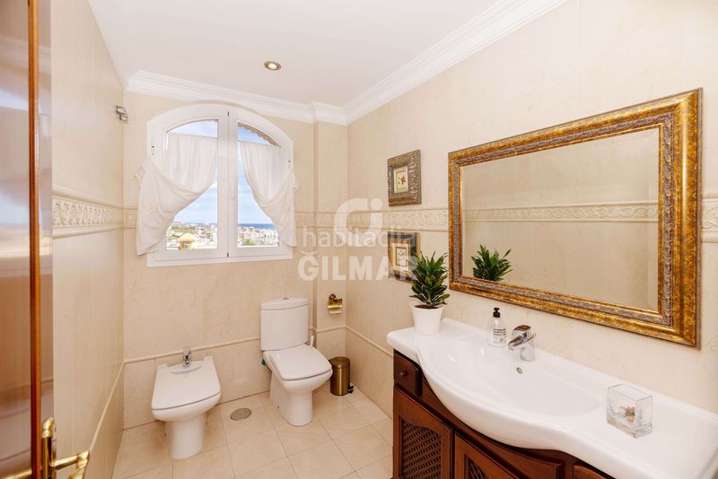 Foto 28252c89-df96-4db1-bb48-825e6e4c9ce7. Xalet amb calefacció piscina a Cortijo Torrequebrada Benalmádena