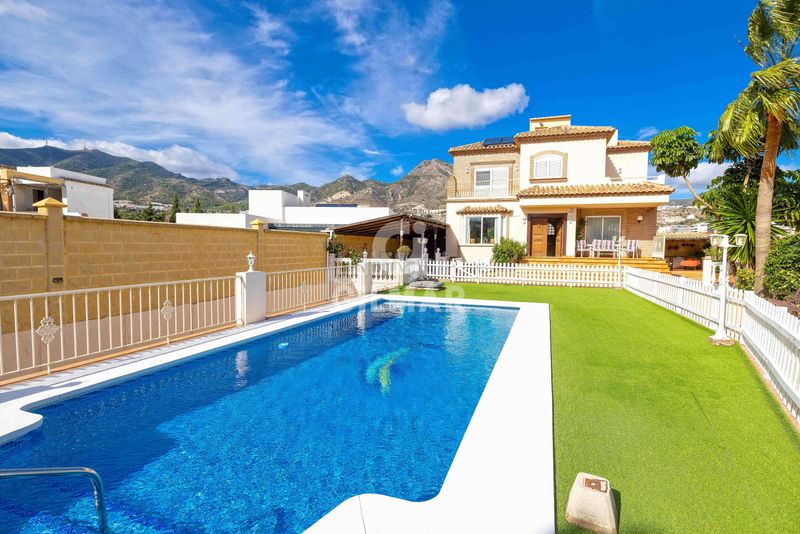 Foto 76366f02-6ea8-432c-b8be-3d904c71995c. Xalet amb calefacció piscina a Cortijo Torrequebrada Benalmádena