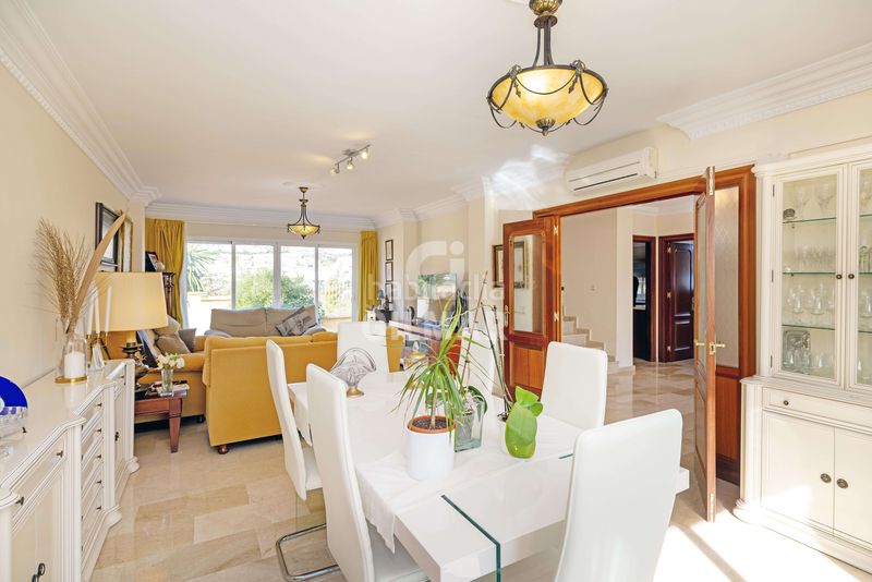 Foto aa8e6379-ef68-403e-8c1c-d19f07f43833. Xalet amb calefacció piscina a Cortijo Torrequebrada Benalmádena