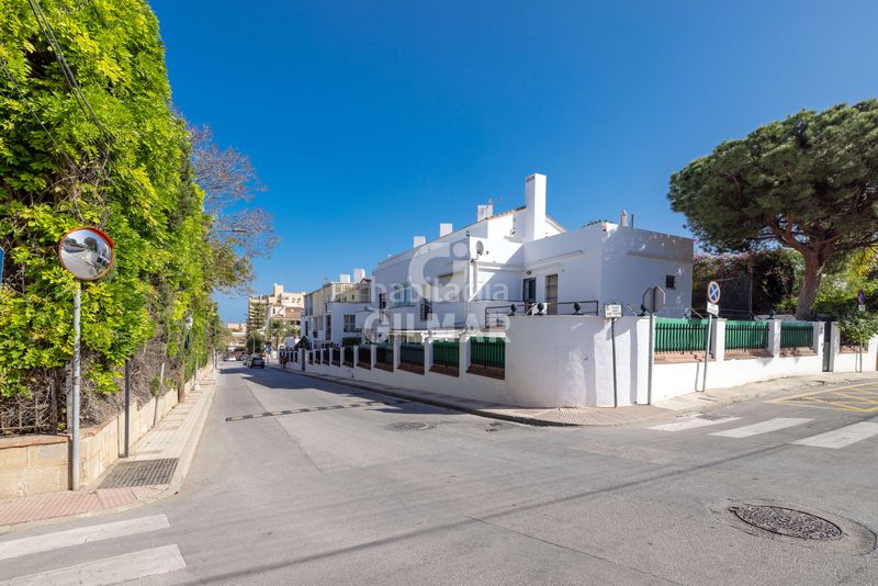 Foto 431da5eb-576b-431f-a530-4a3084c2886d. Pis amb aparcament piscina a Montemar Torremolinos