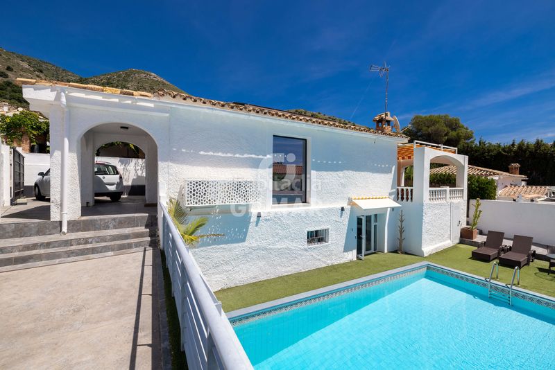 Foto a850601b-e2f0-41a2-98b8-3bc1b3c80fc5. Xalet amb aparcament piscina a La Capellanía - El Higuerón Benalmádena