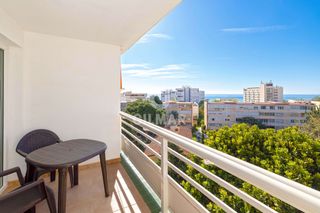 Etagenwohnung in Montemar. Apartamento luminoso con vistas al mar en la carihuela torremoli