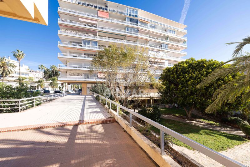 Foto 77334f49-0b97-460c-a0df-ba0401824fb0. Pis amb calefacció a Montemar Torremolinos