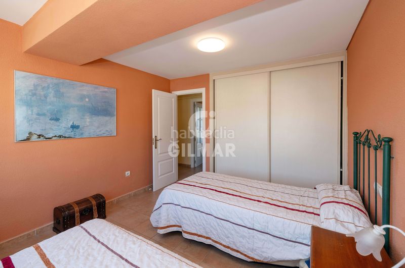 Foto d9bc2420-39d9-452e-b6b0-b534eb99f10a. Pis amb calefacció a Montemar Torremolinos