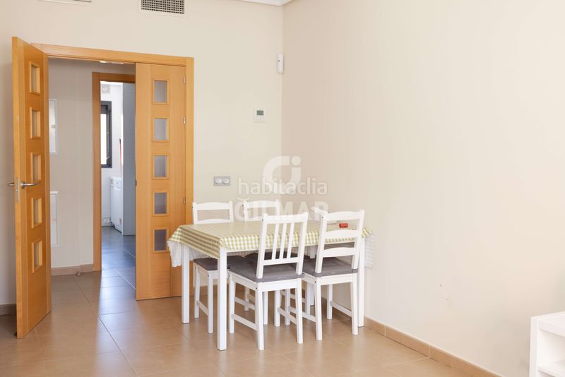 Foto c9a8aace-23c7-4bd5-a172-5e59ff0f3946. Pis amb calefacció aparcament a Ayuntamiento Torremolinos