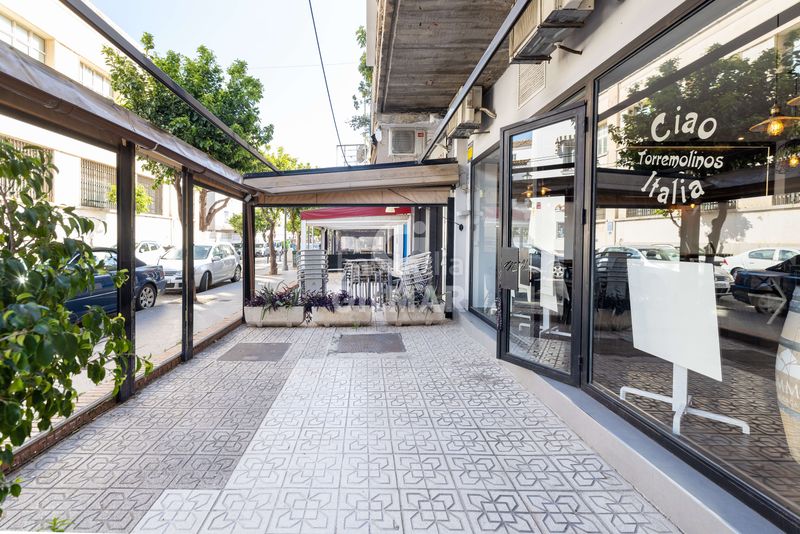 Foto a8b8e65d-c8a8-4d8a-ad9d-66ed0ed3303a. Local comercial amb calefacció a El Bajondillo Torremolinos