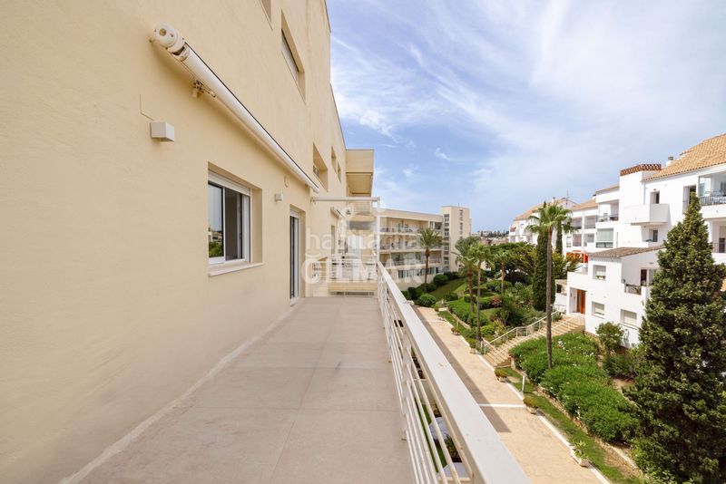 Foto af8d9b1a-794a-4ed7-b748-29496cf09ea7. Dúplex amb calefacció aparcament piscina a Cortijo Torrequebrada Benalmádena
