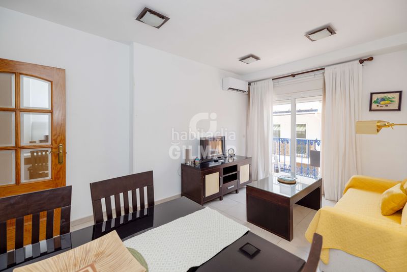 Foto 53415a37-5d84-4563-828a-01be4ebfb43d. Edifici a La Carihuela - Los Nidos Torremolinos