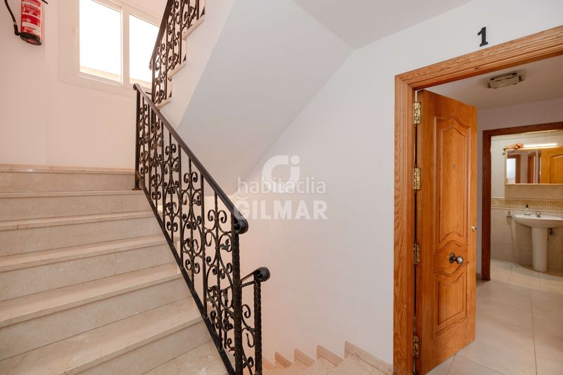 Foto b06768e6-9b09-4377-917a-bd4d2598297f. Edifici a La Carihuela - Los Nidos Torremolinos