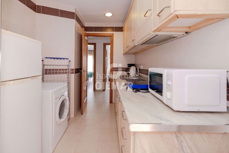 Foto bdcfe3e6-5074-432f-9572-925eb6a98874. Edifici a La Carihuela - Los Nidos Torremolinos