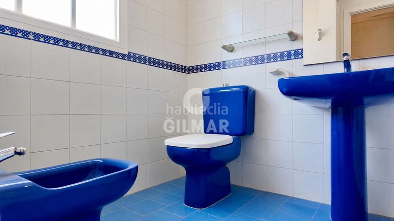 Foto b3ffdd78-76dd-48cd-9305-34a68fa0b6b2. Casa adossada amb calefacció aparcament piscina a Fuengirola