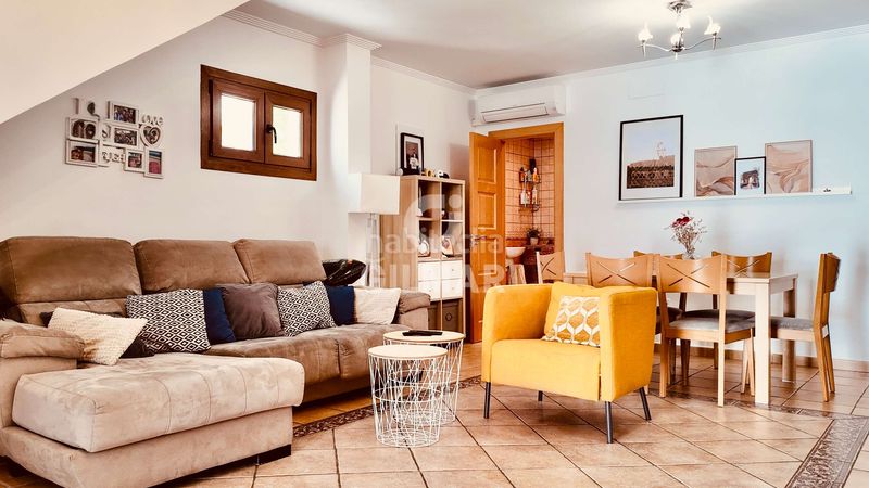 Foto d7f960be-db6e-46be-b3d8-1dab268dd7ff. Casa adossada amb piscina a Castillo Sohail - Myramar Fuengirola