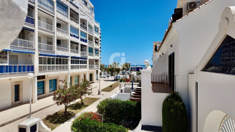 Foto e7fe54bf-e72d-4bf6-a533-06aced166fb2. Casa adossada amb piscina a Castillo Sohail - Myramar Fuengirola