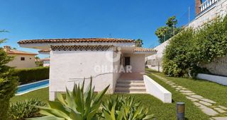 Chalet in La Capellanía - El Higuerón. En una de las zonas más atractivas de la capellanía, se encuentr