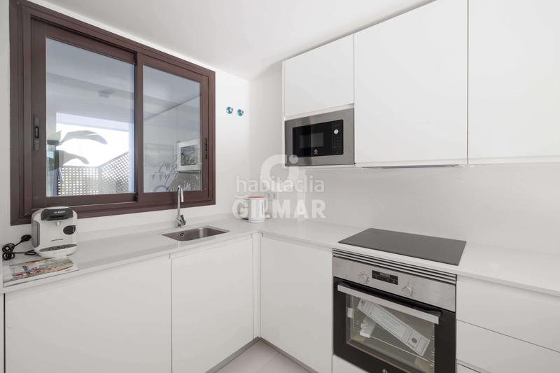 Foto b12501cf-7a71-4419-b4ae-4ee1f9574949. Flat with heating parking pool in Las Gaviotas - Carvajal Fuengirola