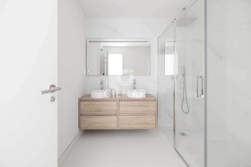 Foto dd26af8b-0dce-42d1-9024-afae1d94f39c. Flat with heating parking pool in Las Gaviotas - Carvajal Fuengirola