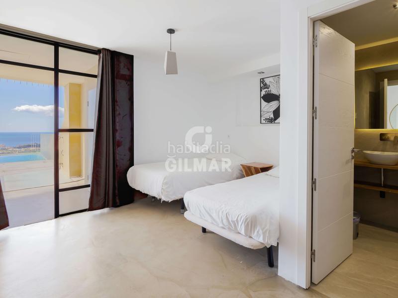 Foto b1936f15-3133-4976-8777-8567e07c7769. Chalet magnífico chalet de 5 dormitorios ubicado en el encantador barrio de arroyo de la miel . este majestuoso chalet inde en Benalmádena