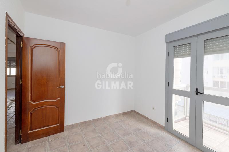 Foto 354ebb28-4681-446f-93f0-74d89235203d. Dúplex exclusivo ático dúplex en fuengirola, málaga. este impresionante inmueble ofrece un estilo de vida sofisticado y elegante en una u en Torremolinos