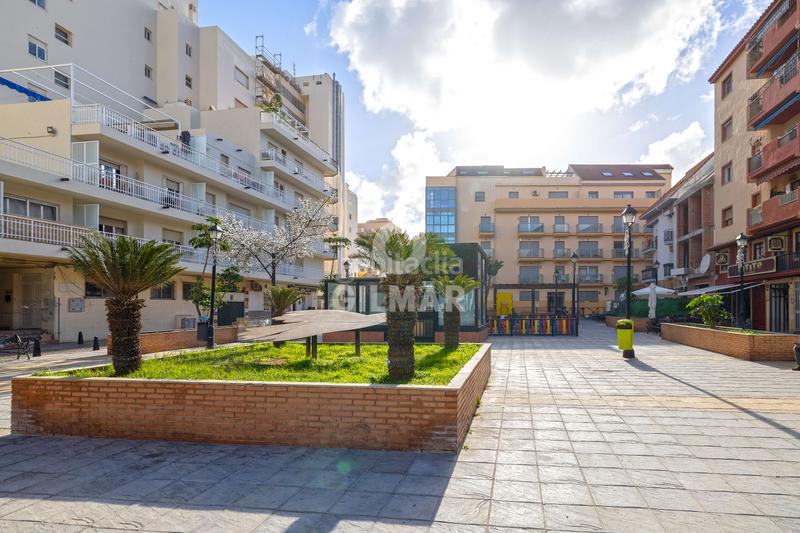 Foto 3641661c-7057-4d1a-a089-a1490ad5483d. Dúplex exclusivo ático dúplex en fuengirola, málaga. este impresionante inmueble ofrece un estilo de vida sofisticado y elegante en una u en Torremolinos