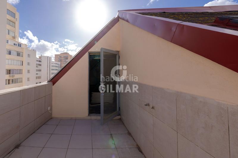 Foto 420945c2-ffc5-4bb6-88e4-8952c9f533c0. Dúplex exclusivo ático dúplex en fuengirola, málaga. este impresionante inmueble ofrece un estilo de vida sofisticado y elegante en una u en Torremolinos