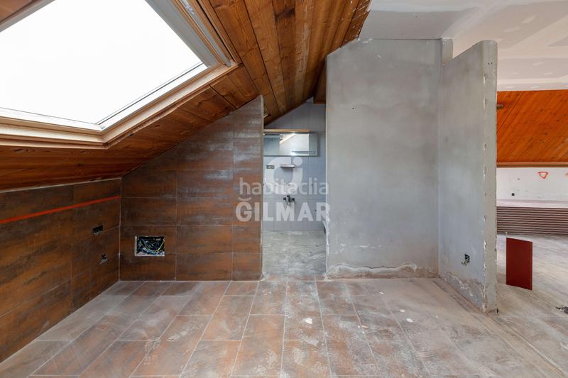 Foto 7aabd4f6-1a67-401a-956d-c93ca1b540b3. Dúplex exclusivo ático dúplex en fuengirola, málaga. este impresionante inmueble ofrece un estilo de vida sofisticado y elegante en una u en Torremolinos