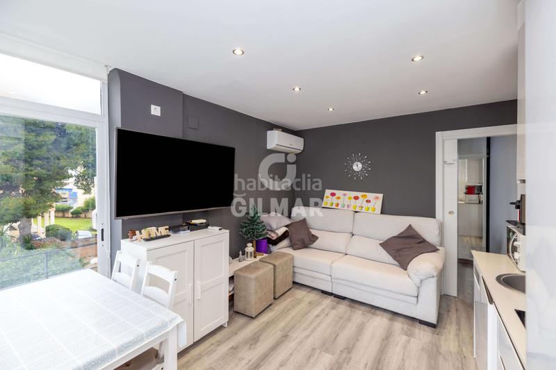 Foto 8264bedd-6c2e-4849-8258-76dee90960e2. Appartement mit pool in Loma de los Riscos Torremolinos