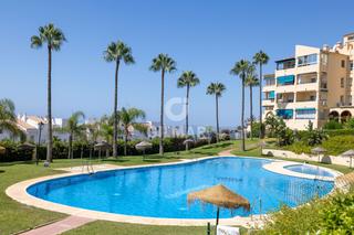 Pis a Hacienda Torrequebrada. Exclusiva vivienda de 3 dormitorios en segunda línea de playa  t