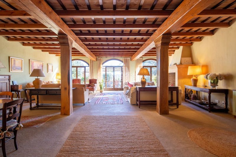 Foto 5aec7701-17c9-4b7c-aa2d-81a5660edf4b. Casa amb aparcament piscina a Mont-ras