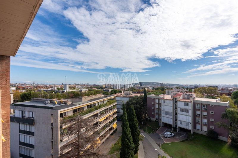 Foto 0e580847-885c-484e-8636-4f5f5c24cee4. Pis amb calefacció aparcament piscina a Pedralbes Barcelona