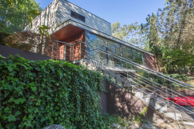 Foto 0742a6b8-3a55-4717-bb17-5178825066ed. Casa amb calefacció aparcament piscina a Les Planes Sant Cugat del Vallès